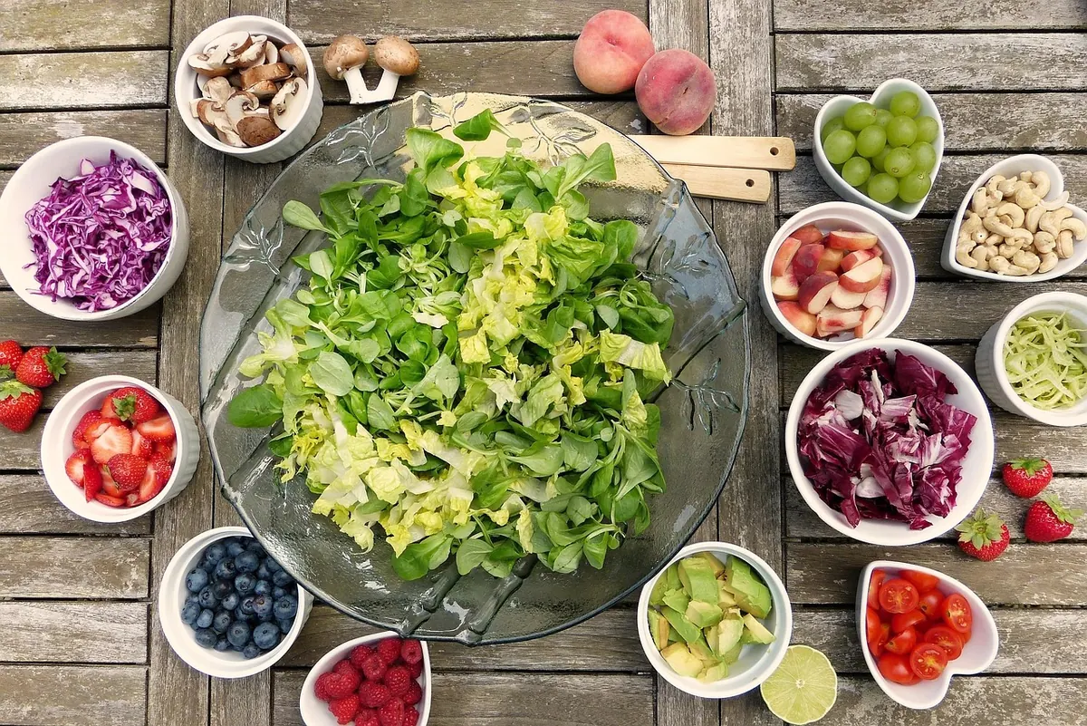 Fridge or Fruit Bowl? A Comparison Guide to Storing Ripening Fruit